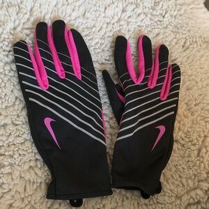 EUC Nike Dri-Fit Running Gloves